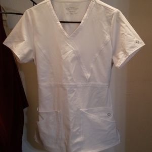 Cherokee Scrub top